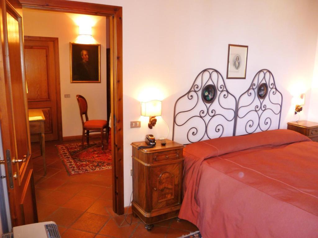 Locanda Di Villa Torraccia Πέζαρο Δωμάτιο φωτογραφία